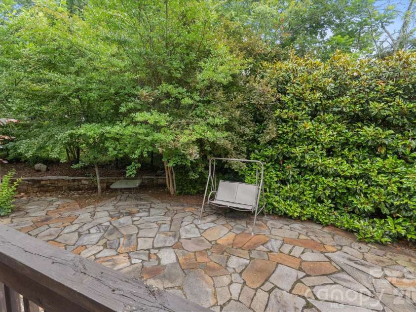 115 Barton Road, Brevard, NC 28712.  MLS# CAR4392089, YatesRealty ID 33880. 