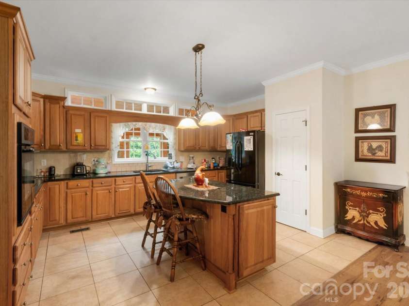 115 Barton Road, Brevard, NC 28712.  MLS# CAR4392089, YatesRealty ID 33880. 