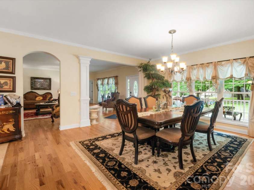 115 Barton Road, Brevard, NC 28712.  MLS# CAR4392089, YatesRealty ID 33880. 