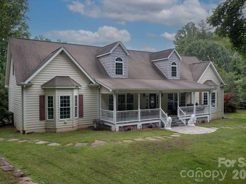 115 Barton Road, Brevard, NC 28712.  MLS# CAR4392089, YatesRealty ID 33880. 