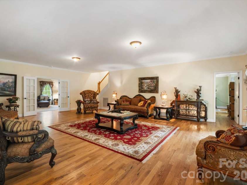 115 Barton Road, Brevard, NC 28712.  MLS# CAR4392089, YatesRealty ID 33880. Great Room