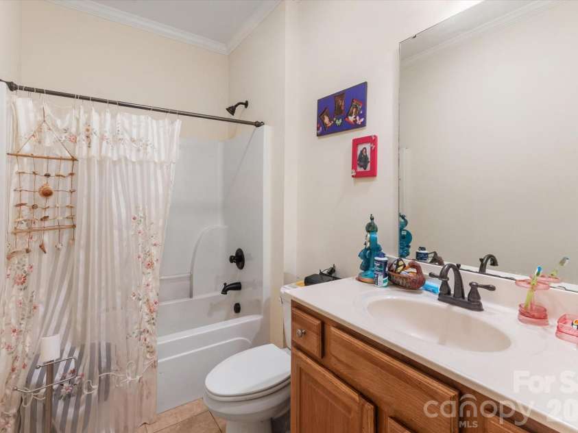 115 Barton Road, Brevard, NC 28712.  MLS# CAR4392089, YatesRealty ID 33880. Second Main Level Bath