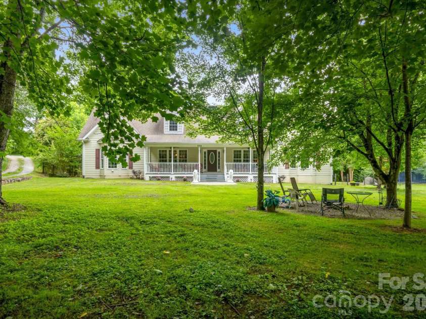 115 Barton Road, Brevard, NC 28712.  MLS# CAR4392089, YatesRealty ID 33880. Spacious Yard