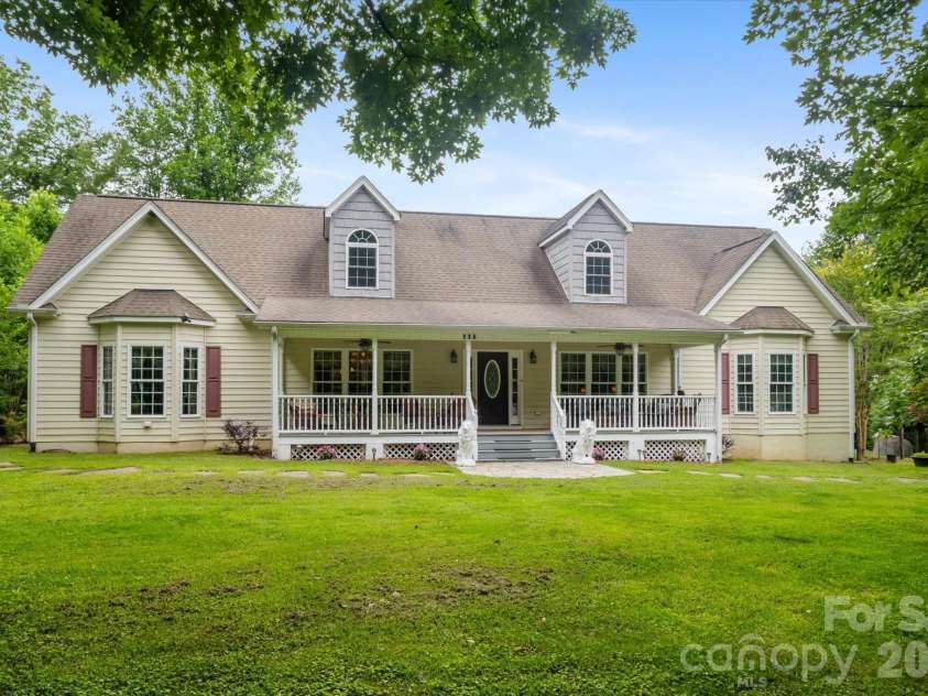 115 Barton Road, Brevard, NC 28712.  MLS# CAR4392089, YatesRealty ID 33880. Welcome to 115 Barton Road
