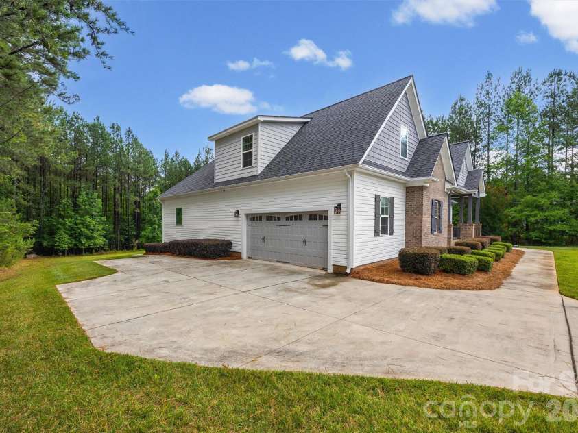 575 Zelkova Street, York, SC 29745.  MLS# CAR4395158, YatesRealty ID 33881. 