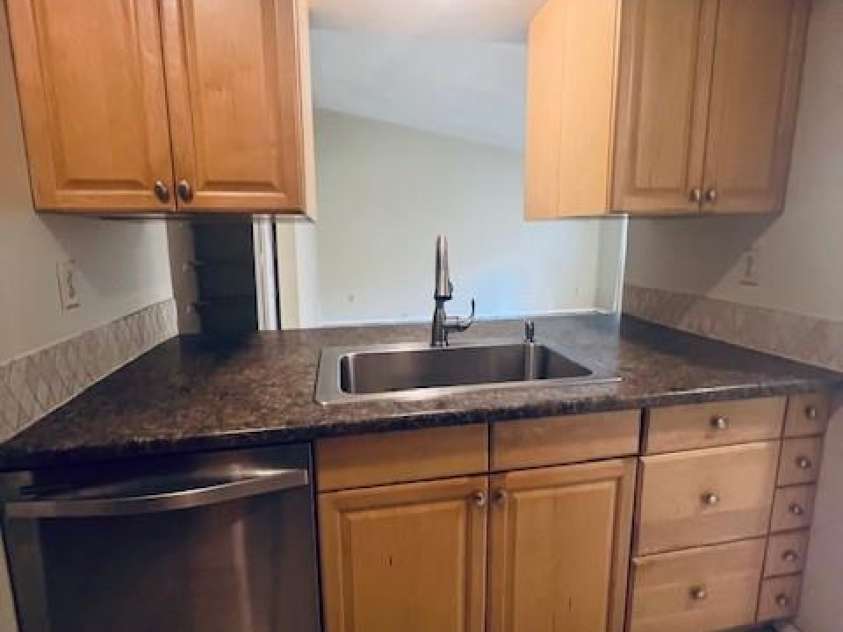 6206 Fringe Tree Drive, Charlotte, NC 28227.  MLS# CAR4293349, YatesRealty ID 33881. 