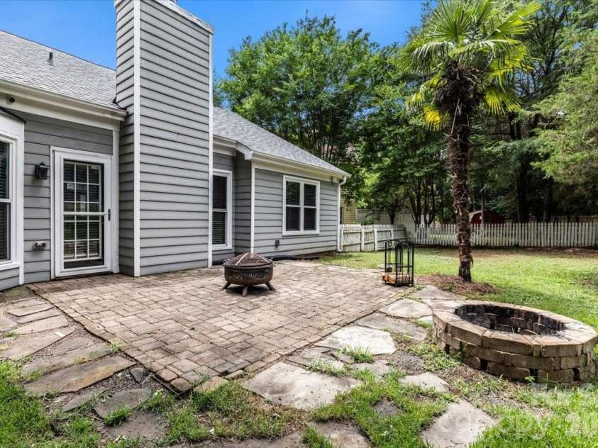 12010 Millingport Place, Charlotte, NC 28273.  MLS# CAR4393615, YatesRealty ID 33882. Back Patio