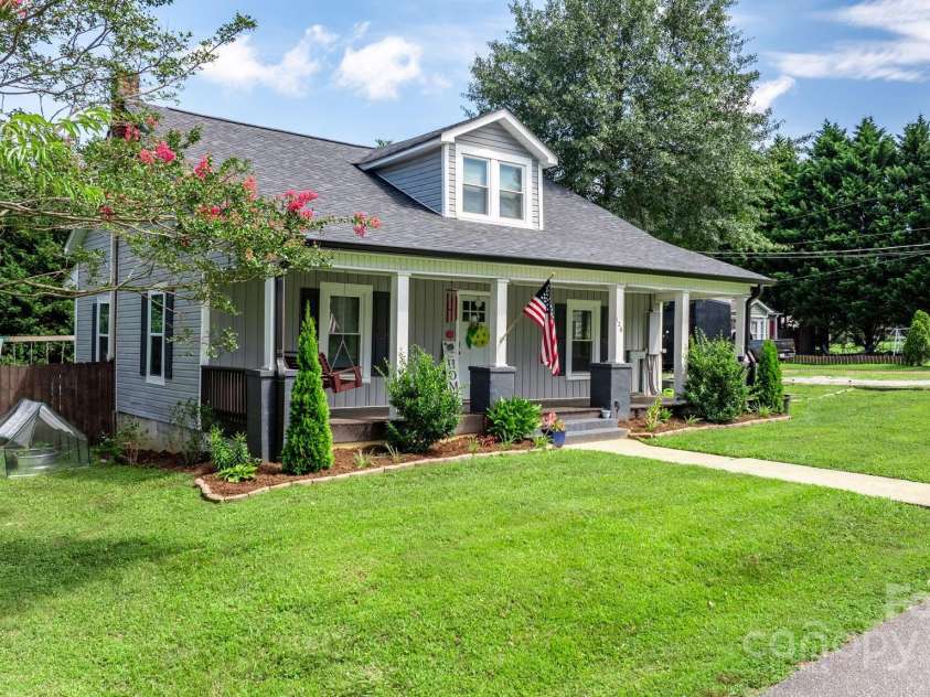 126 Huss Avenue, Hudson, NC 28638.  MLS# CAR4282217, YatesRealty ID 33883. 