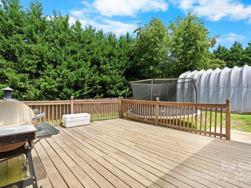 126 Huss Avenue, Hudson, NC 28638.  MLS# CAR4282217, YatesRealty ID 33883. 