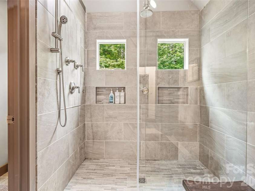 233 Tanglewood Lane, Saluda, NC 28773.  MLS# CAR4393115, YatesRealty ID 33883. 