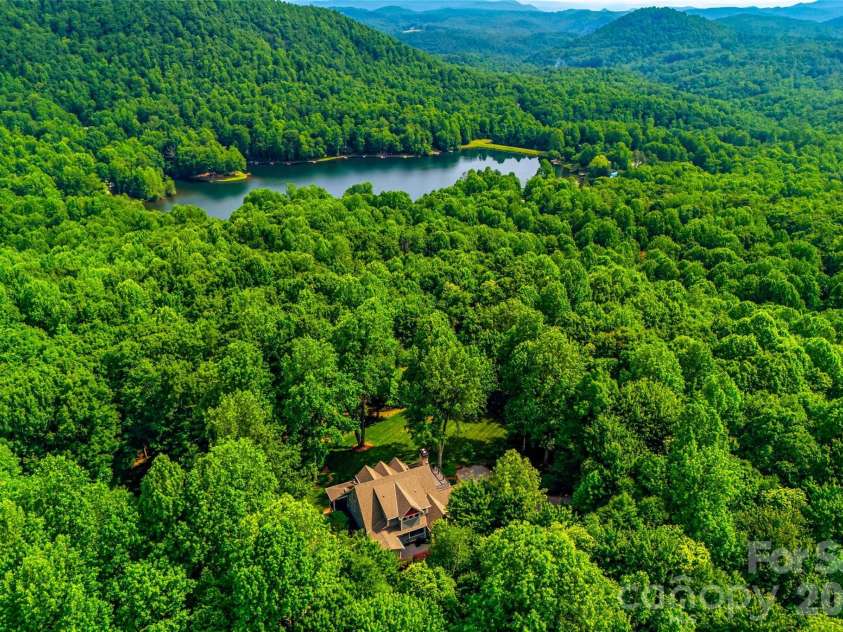233 Tanglewood Lane, Saluda, NC 28773.  MLS# CAR4393115, YatesRealty ID 33883. 
