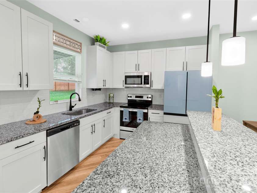 10314 Buccaneer Road, Charlotte, NC 28227.  MLS# CAR4291216, YatesRealty ID 33884. 