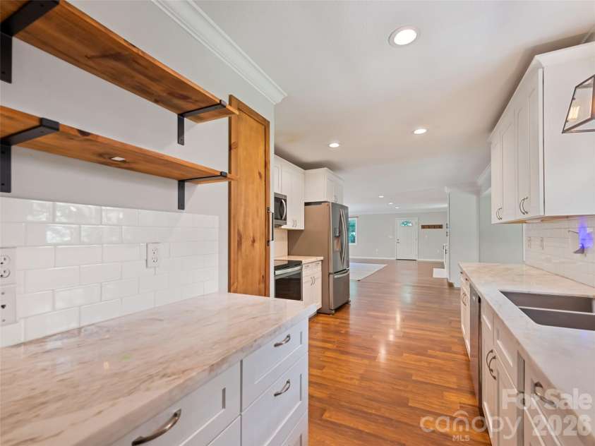 18 Bran Rick Lane, Arden, NC 28704.  MLS# CAR4396640, YatesRealty ID 33884. 