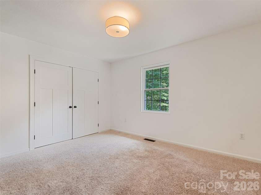 18 Bran Rick Lane, Arden, NC 28704.  MLS# CAR4396640, YatesRealty ID 33884. 