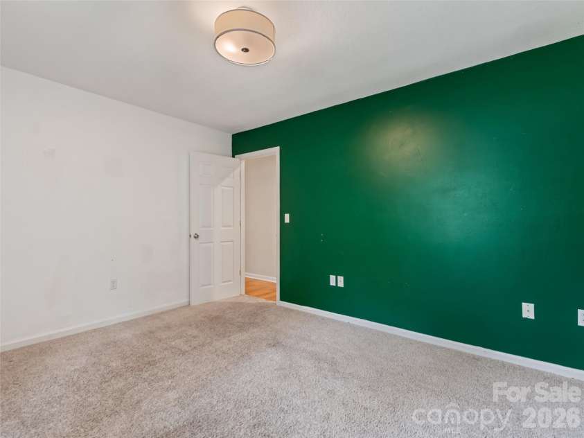 18 Bran Rick Lane, Arden, NC 28704.  MLS# CAR4396640, YatesRealty ID 33884. 