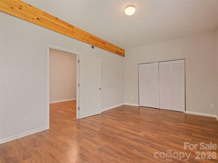 18 Bran Rick Lane, Arden, NC 28704.  MLS# CAR4396640, YatesRealty ID 33884. 
