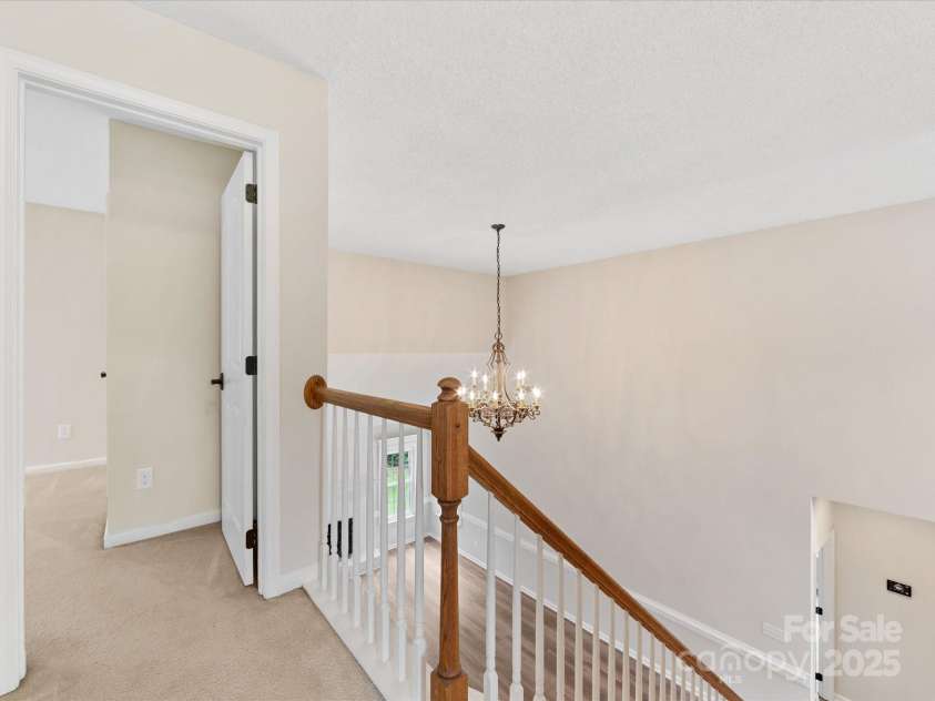 12316 Heritage Hills Lane, Charlotte, NC 28269.  MLS# CAR4285911, YatesRealty ID 33886. 