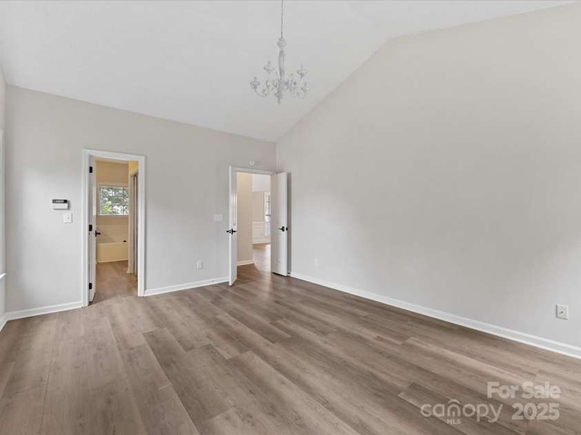12316 Heritage Hills Lane, Charlotte, NC 28269.  MLS# CAR4285911, YatesRealty ID 33886. Primary bedroom