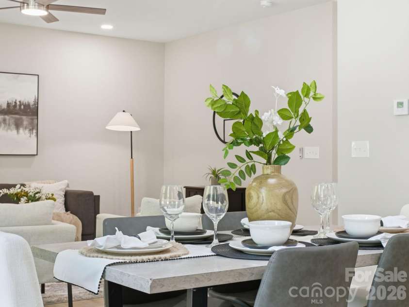 1699 Mission Oaks Street, Kannapolis, NC 28083.  MLS# CAR4385289, YatesRealty ID 33886. Dining Area