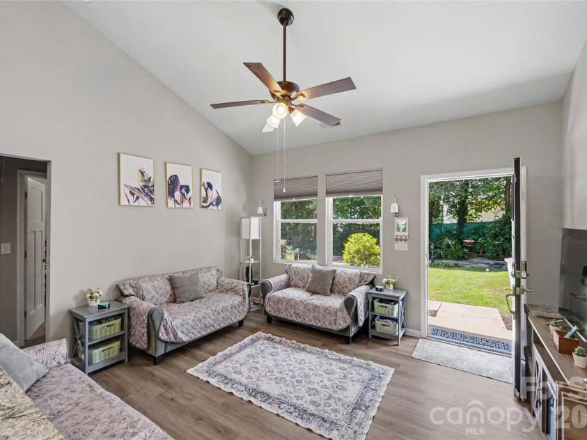 119 Brown Street, Clover, SC 29710.  MLS# CAR4434690, YatesRealty ID 33888. 