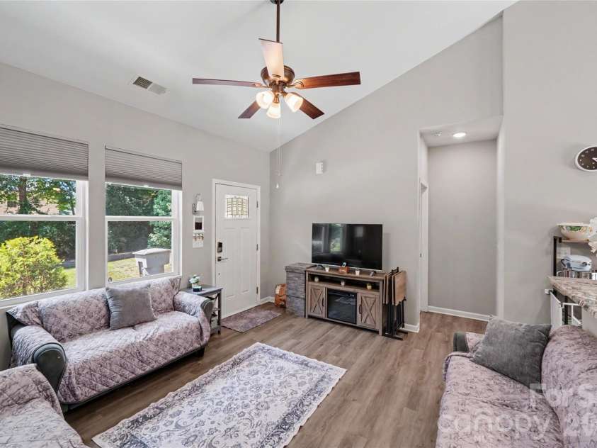 119 Brown Street, Clover, SC 29710.  MLS# CAR4434690, YatesRealty ID 33888. 