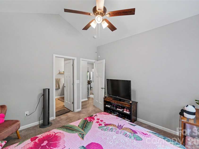 119 Brown Street, Clover, SC 29710.  MLS# CAR4434690, YatesRealty ID 33888. 