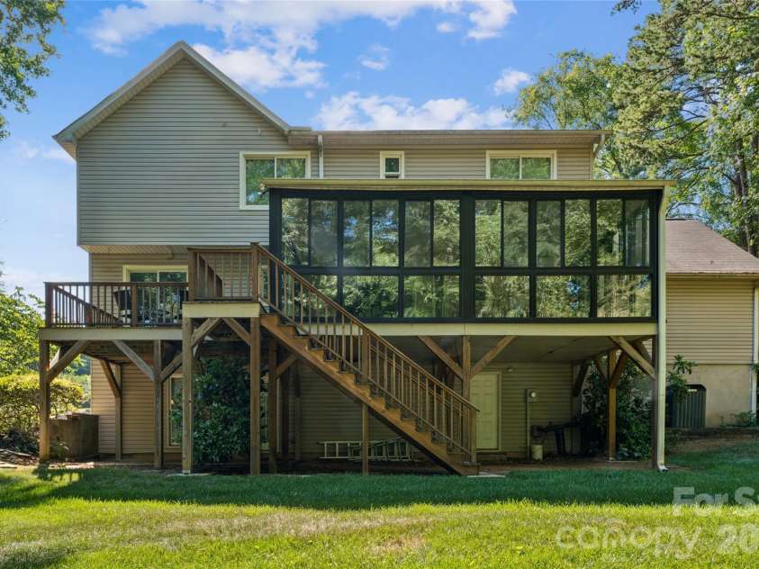7935 Altacrest Drive, Concord, NC 28027.  MLS# CAR4395128, YatesRealty ID 33889. 