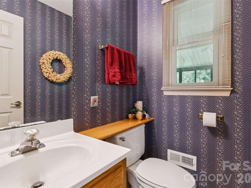 7935 Altacrest Drive, Concord, NC 28027.  MLS# CAR4395128, YatesRealty ID 33889. 