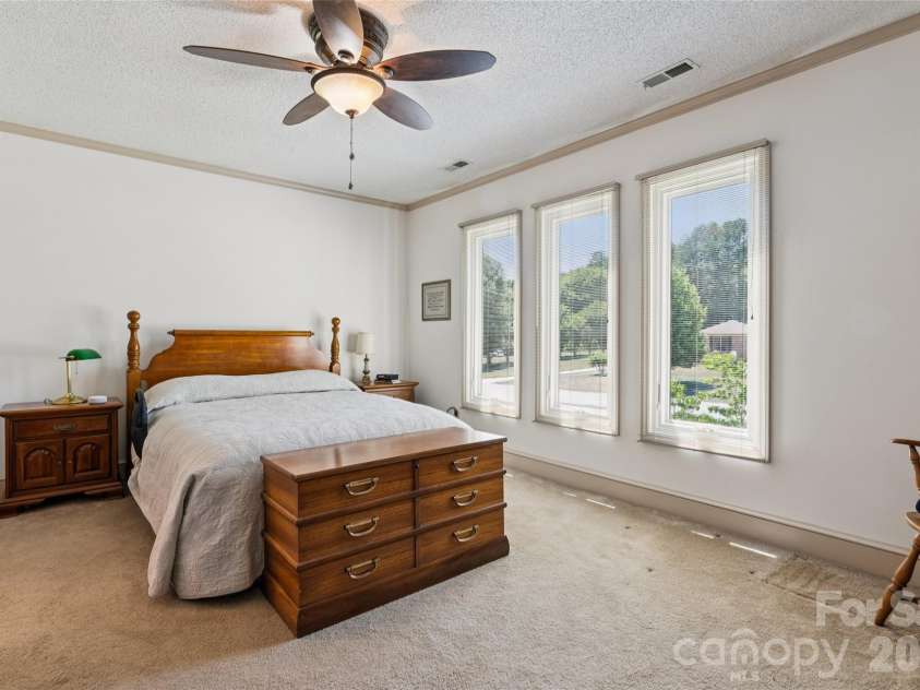 7935 Altacrest Drive, Concord, NC 28027.  MLS# CAR4395128, YatesRealty ID 33889. 
