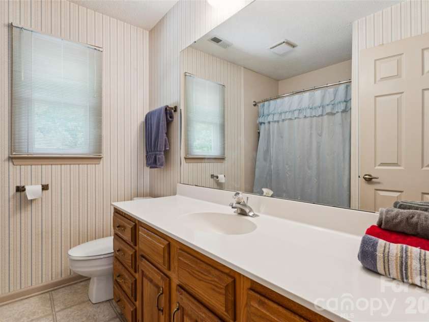 7935 Altacrest Drive, Concord, NC 28027.  MLS# CAR4395128, YatesRealty ID 33889. 