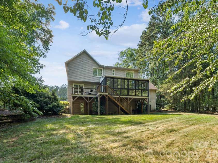 7935 Altacrest Drive, Concord, NC 28027.  MLS# CAR4395128, YatesRealty ID 33889. 