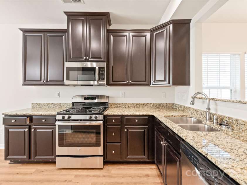 9510 Birkwood Court, Charlotte, NC 28278.  MLS# CAR4197945, YatesRealty ID 3389. 