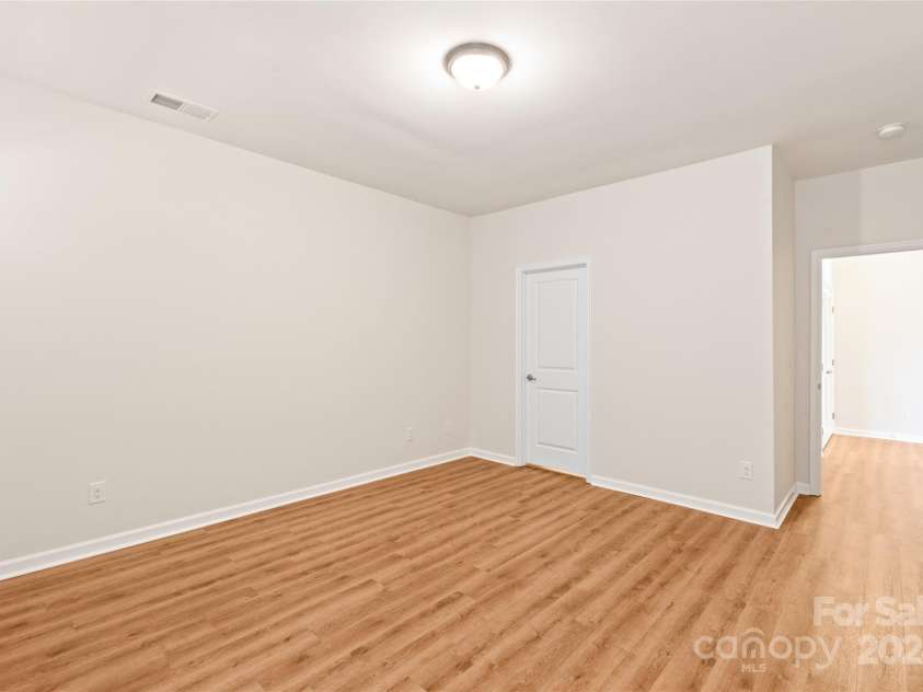 9510 Birkwood Court, Charlotte, NC 28278.  MLS# CAR4197945, YatesRealty ID 3389. 