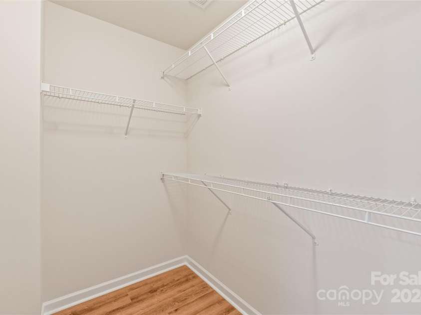 9510 Birkwood Court, Charlotte, NC 28278.  MLS# CAR4197945, YatesRealty ID 3389. 