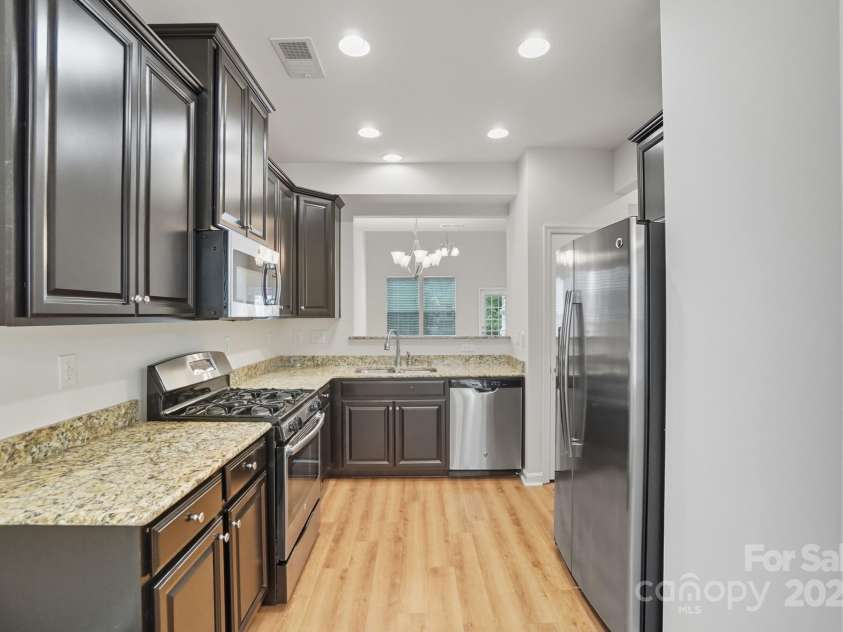 9510 Birkwood Court, Charlotte, NC 28278.  MLS# CAR4312228, YatesRealty ID 3389. 