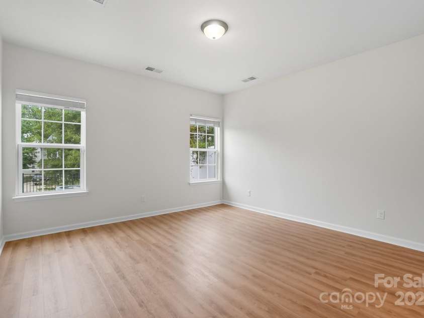 9510 Birkwood Court, Charlotte, NC 28278.  MLS# CAR4312228, YatesRealty ID 3389. 