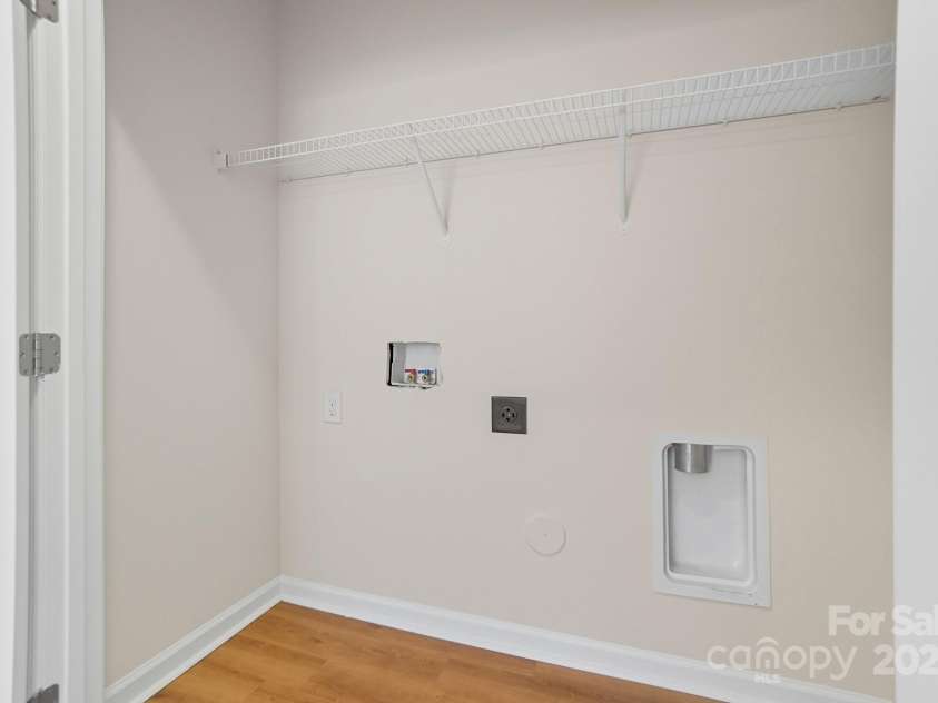 9510 Birkwood Court, Charlotte, NC 28278.  MLS# CAR4312228, YatesRealty ID 3389. 