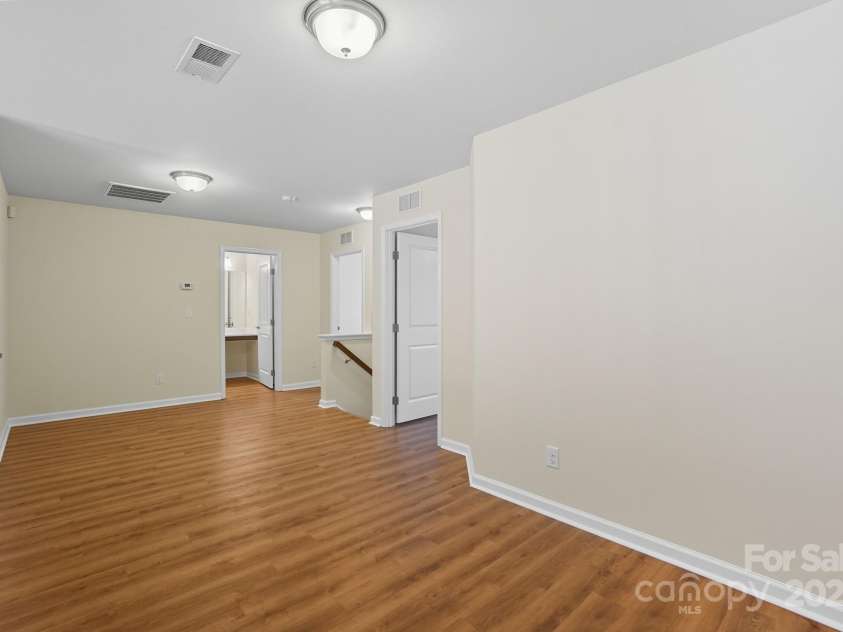 9510 Birkwood Court, Charlotte, NC 28278.  MLS# CAR4312228, YatesRealty ID 3389. 