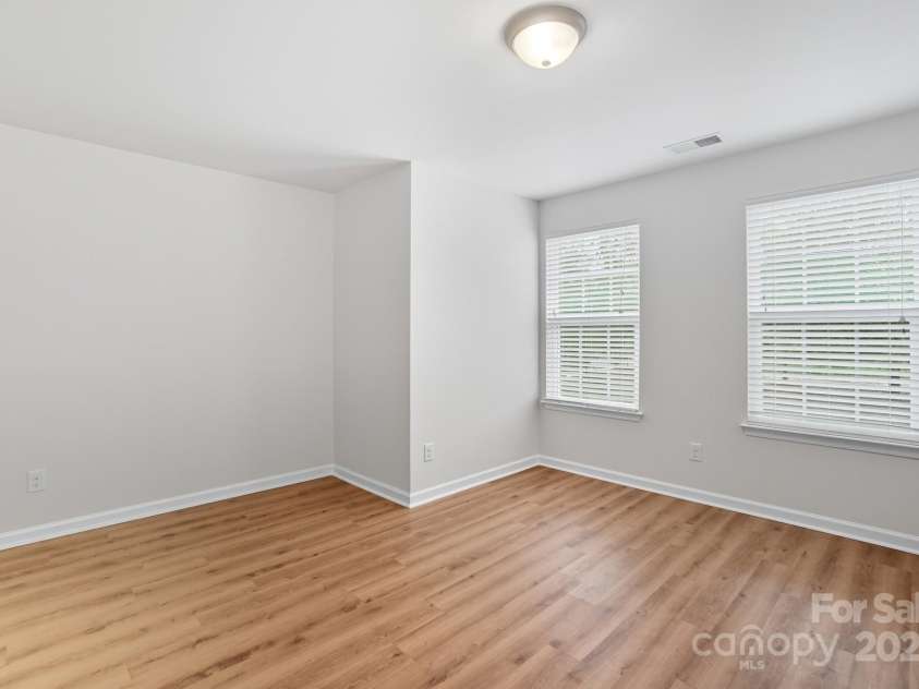 9510 Birkwood Court, Charlotte, NC 28278.  MLS# CAR4312228, YatesRealty ID 3389. 