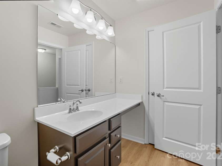 9510 Birkwood Court, Charlotte, NC 28278.  MLS# CAR4312228, YatesRealty ID 3389. 