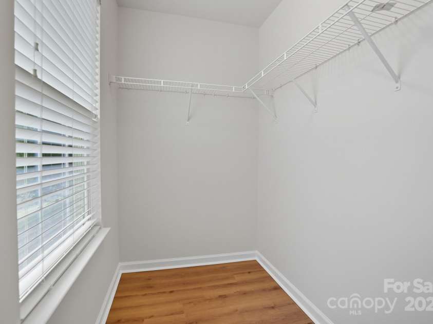 9510 Birkwood Court, Charlotte, NC 28278.  MLS# CAR4312228, YatesRealty ID 3389. 