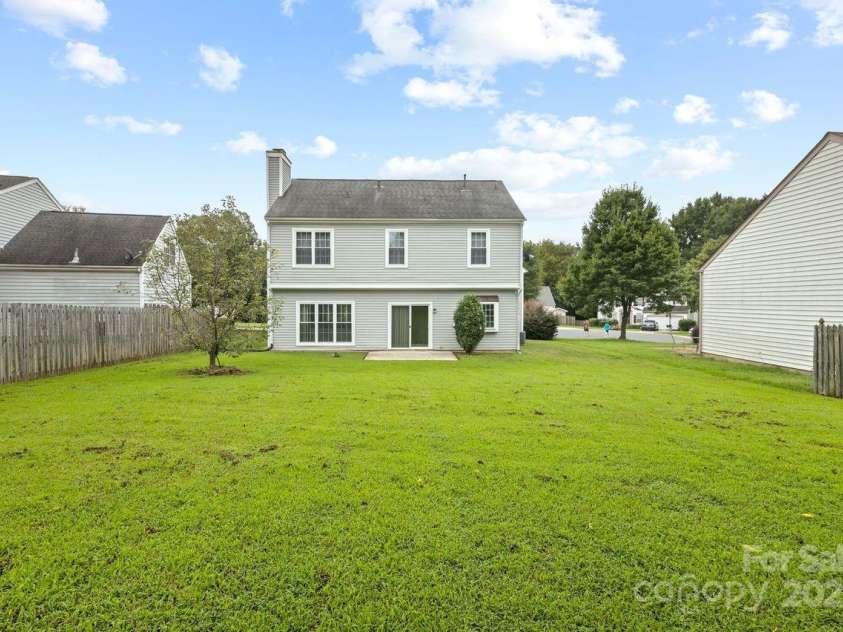 11320 Wagonford Lane, Charlotte, NC 28273.  MLS# CAR4292015, YatesRealty ID 33891. Backyard