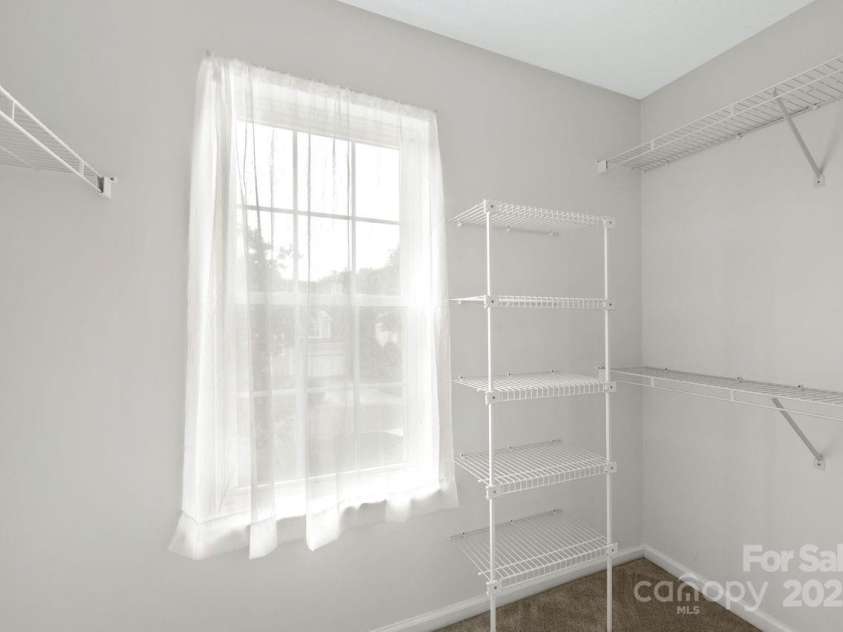 11320 Wagonford Lane, Charlotte, NC 28273.  MLS# CAR4292015, YatesRealty ID 33891. Primary walk-in closet