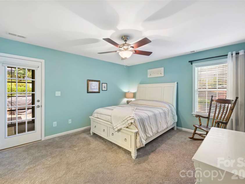 605 Silversmith Lane, Charlotte, NC 28270.  MLS# CAR4396489, YatesRealty ID 33891. 