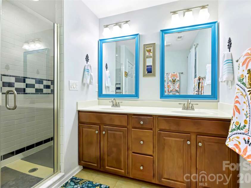 605 Silversmith Lane, Charlotte, NC 28270.  MLS# CAR4396489, YatesRealty ID 33891. 