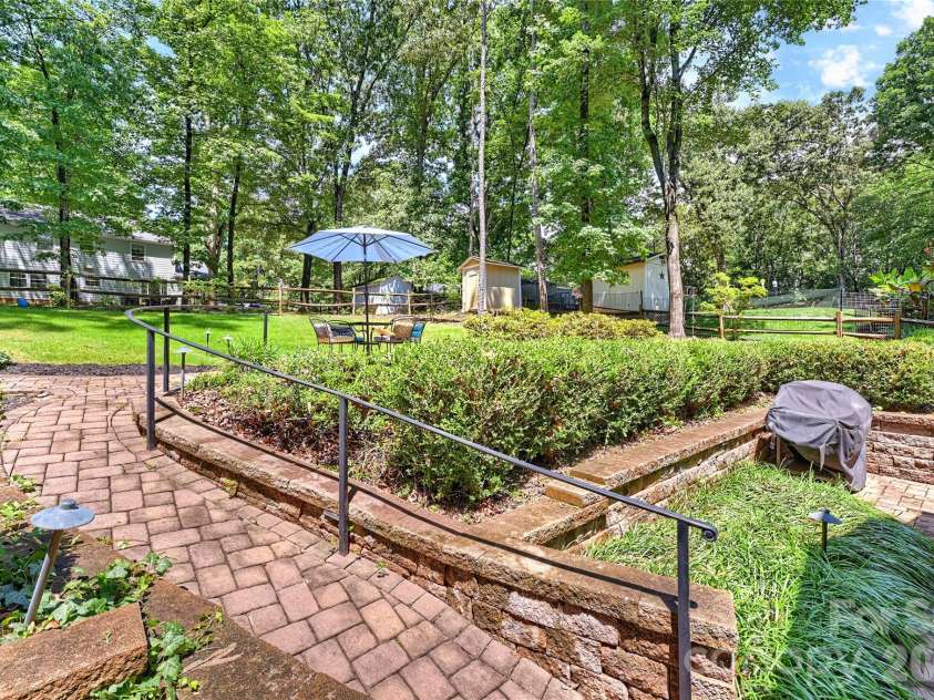 605 Silversmith Lane, Charlotte, NC 28270.  MLS# CAR4396489, YatesRealty ID 33891. 