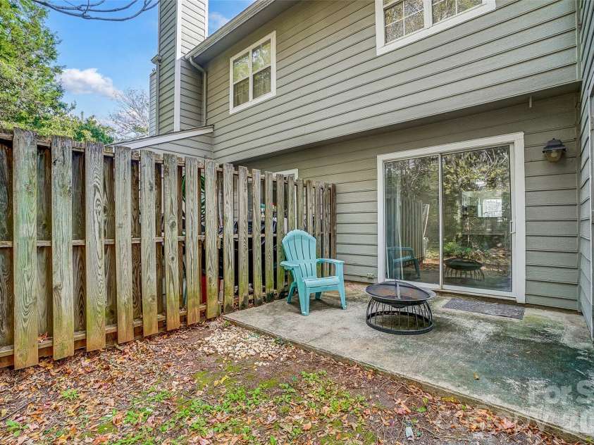 3109 Heathstead Place, Charlotte, NC 28210.  MLS# CAR4380888, YatesRealty ID 33892. 