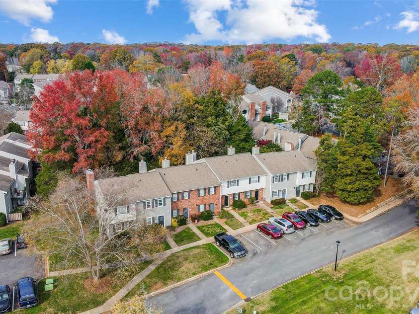 3109 Heathstead Place, Charlotte, NC 28210.  MLS# CAR4380888, YatesRealty ID 33892. 