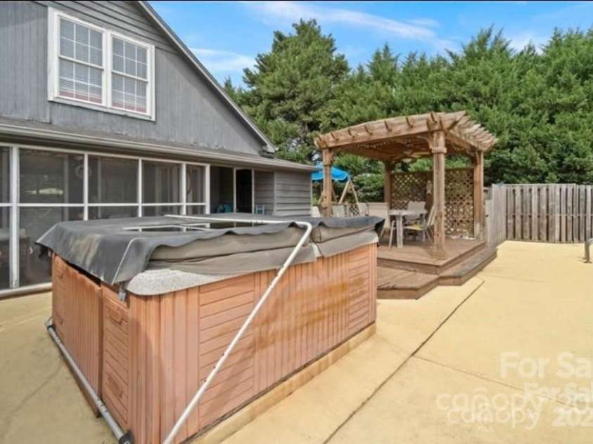 3368 Plateau Road, Newton, NC 28658.  MLS# CAR4285989, YatesRealty ID 33893. 