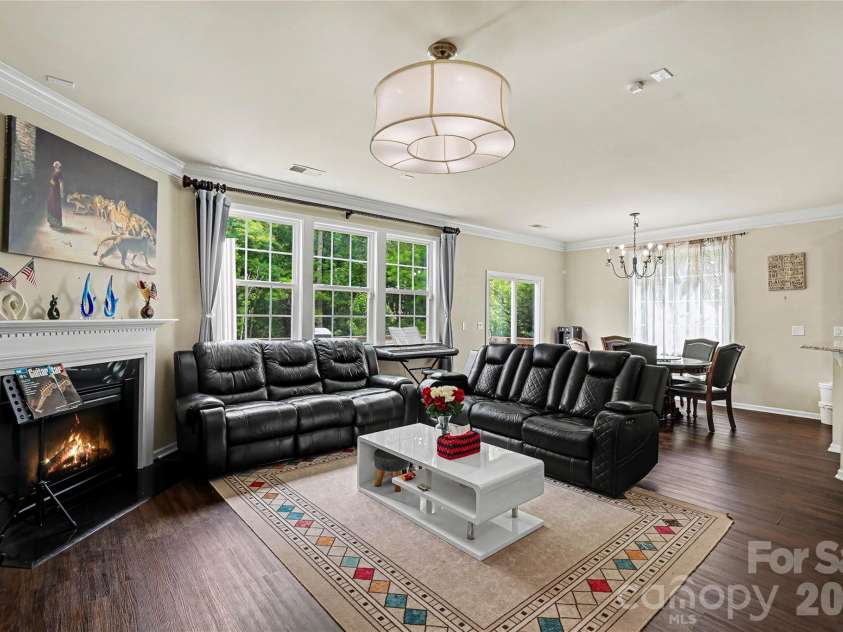 9530 Reid Hall Lane, Matthews, NC 28105.  MLS# CAR4391240, YatesRealty ID 33893. 